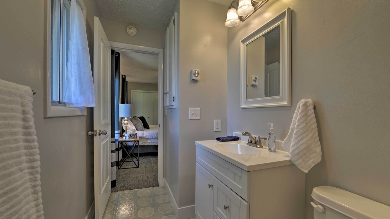 Photo of Bathroom in Sugar City