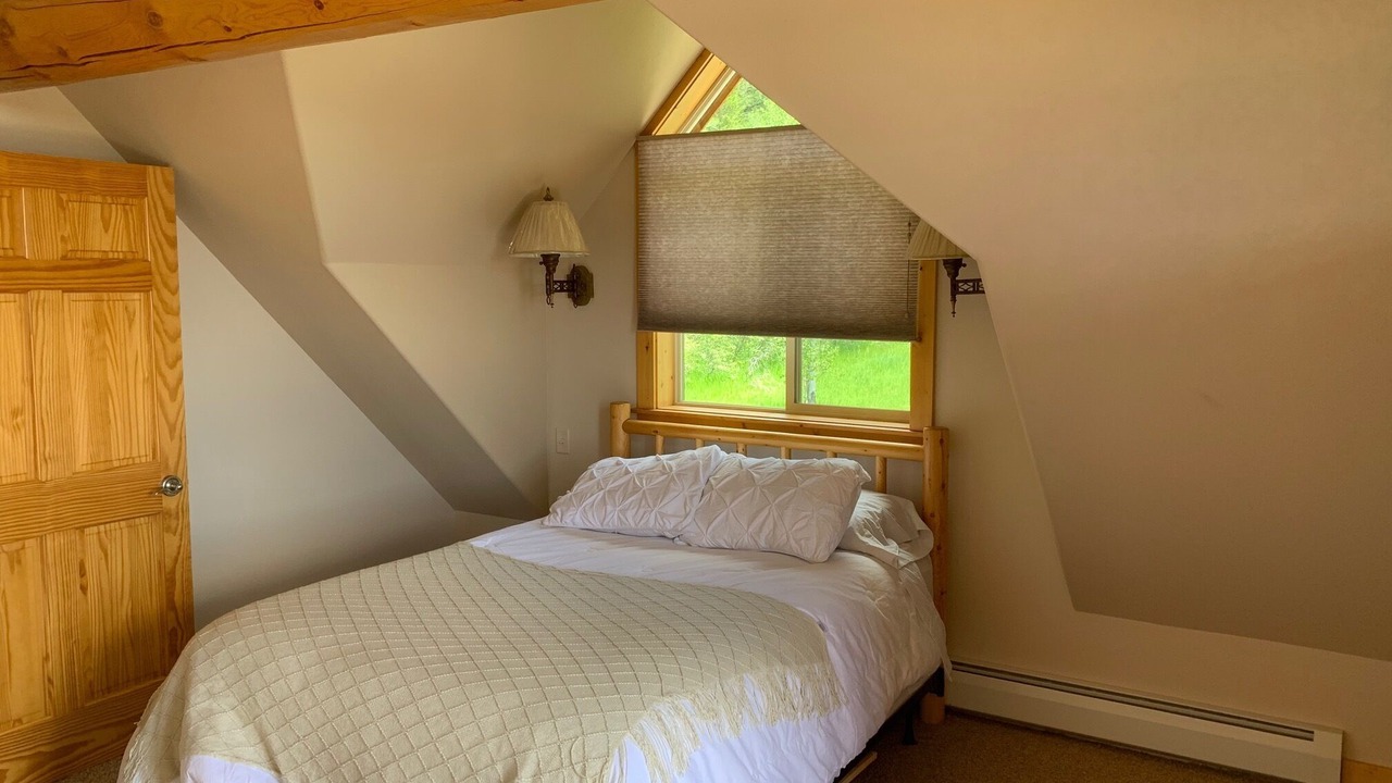 Photo of Bedroom in Star Valley Ranch