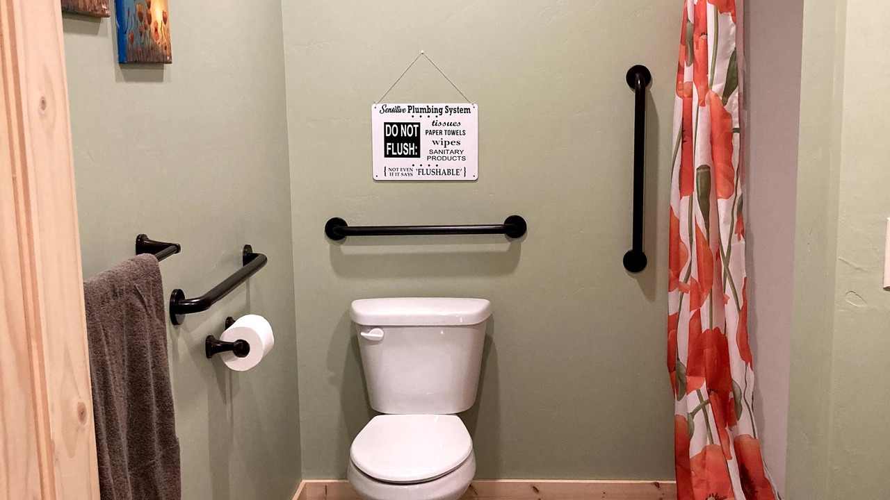 Photo of Bathroom in Island Park