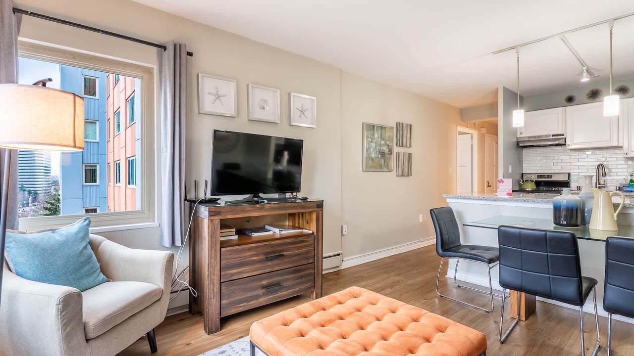 Photo of Livingroom in Downtown Seattle