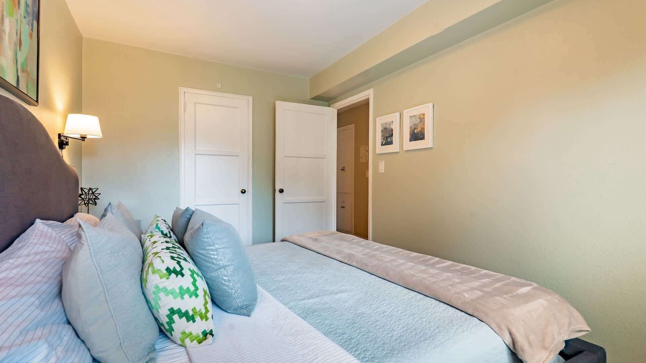 Photo of Bedroom in Downtown Seattle
