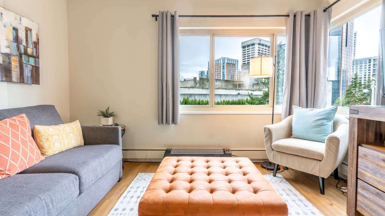 Photo of Livingroom in Downtown Seattle
