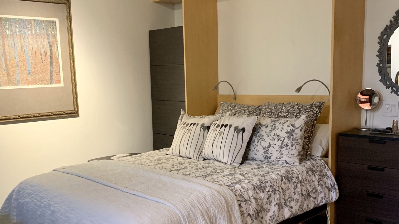 Photo of Bedroom in Pearl District