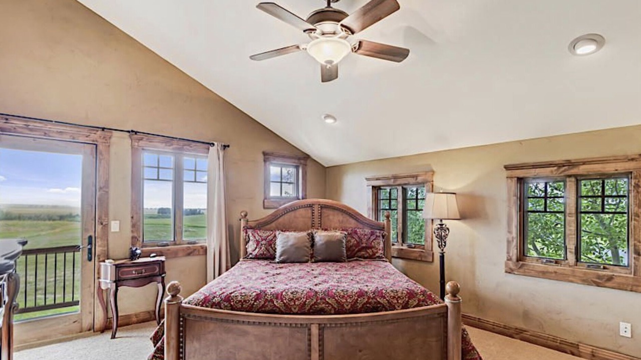 Photo of Bedroom in Clawson