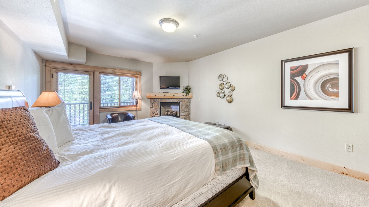 Photo of Bedroom in Government Camp