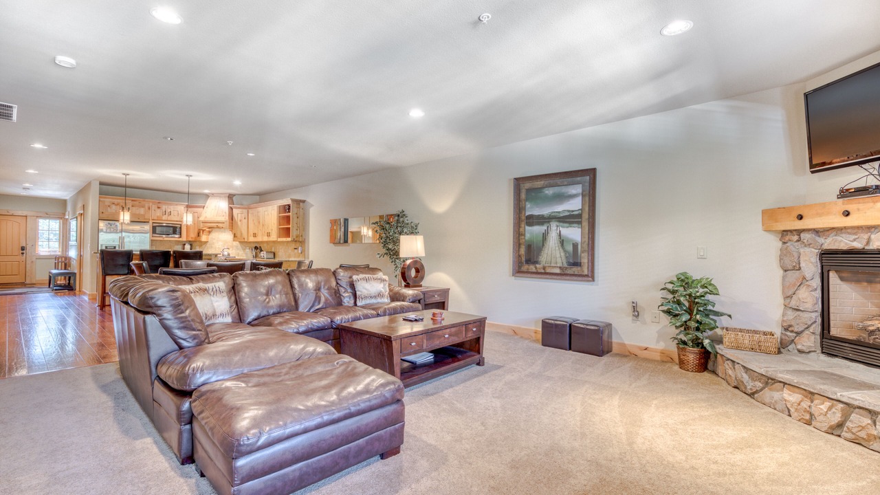 Photo of Livingroom in Government Camp