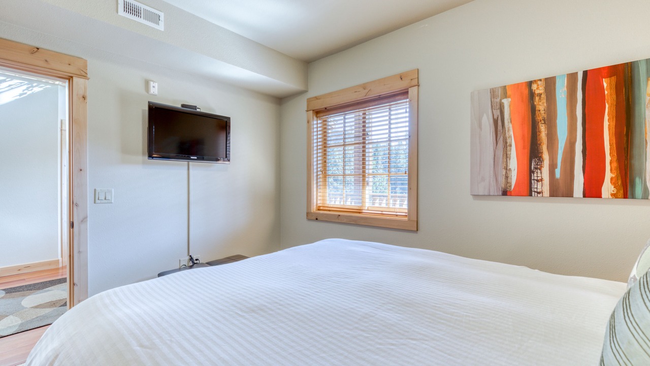 Photo of Bedroom in Government Camp