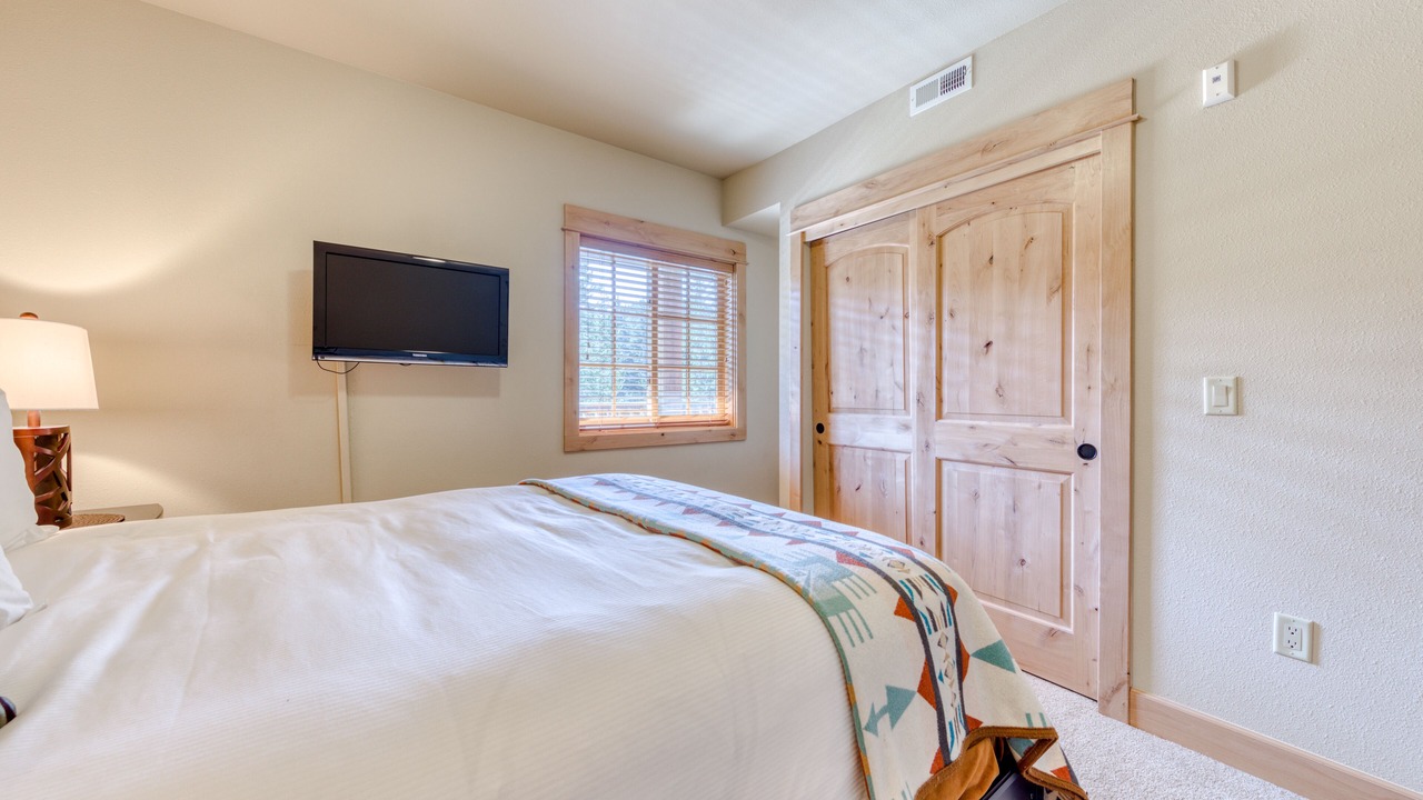 Photo of Bedroom in Government Camp