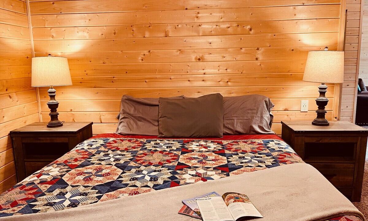 Photo of Bedroom in Island Park