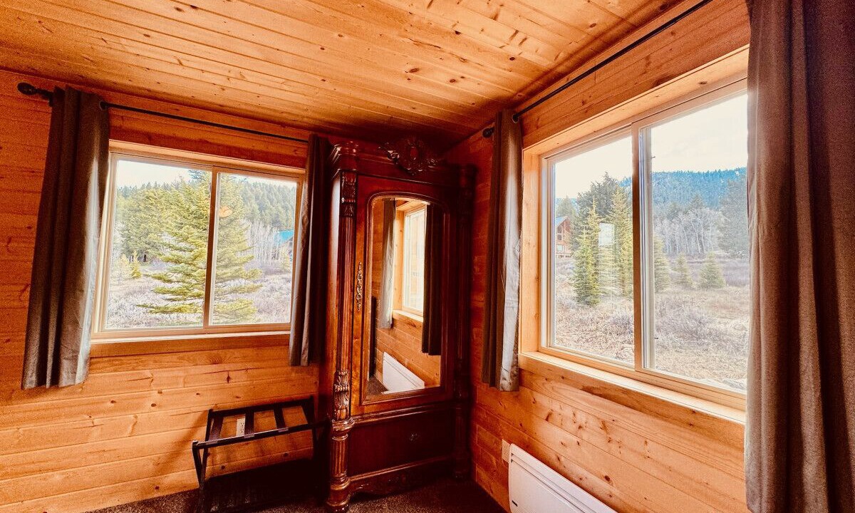 Photo of Bathroom in Island Park