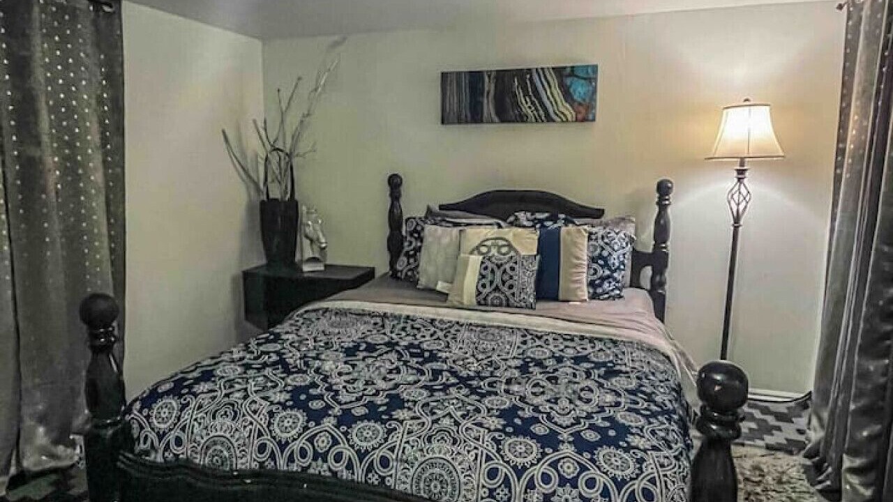 Photo of Bedroom in Palisades