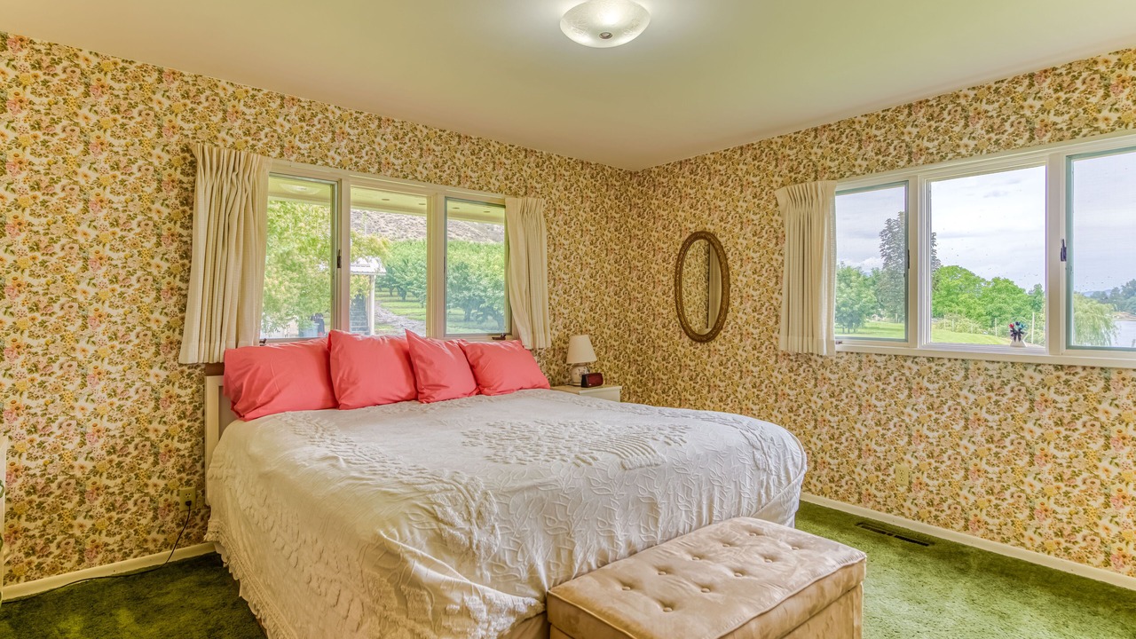 Photo of Bedroom in Oroville