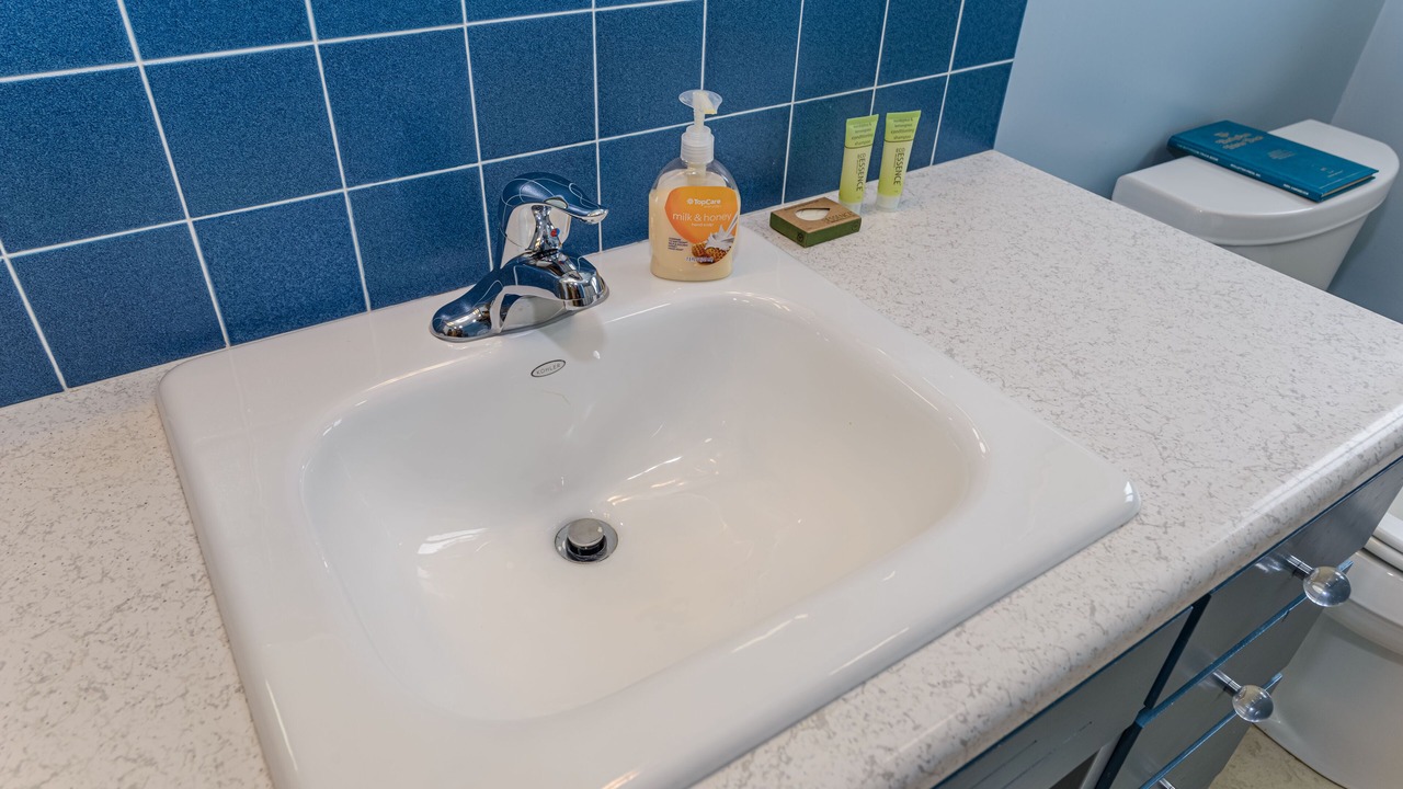 Photo of Bathroom in Oroville