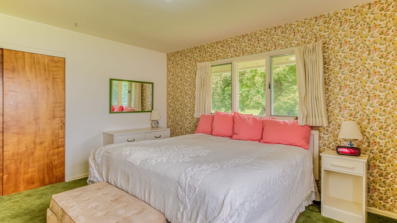Photo of Bedroom in Oroville