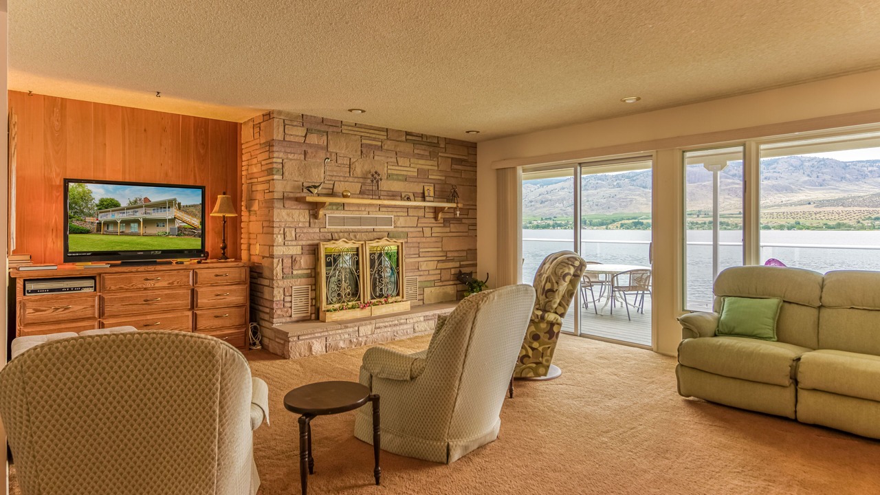Photo of Livingroom in Oroville