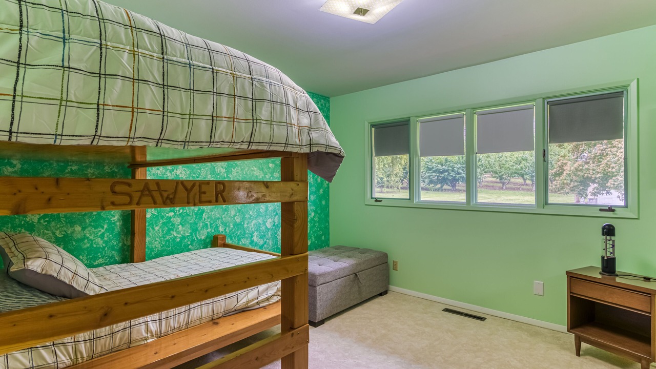 Photo of Bedroom in Oroville