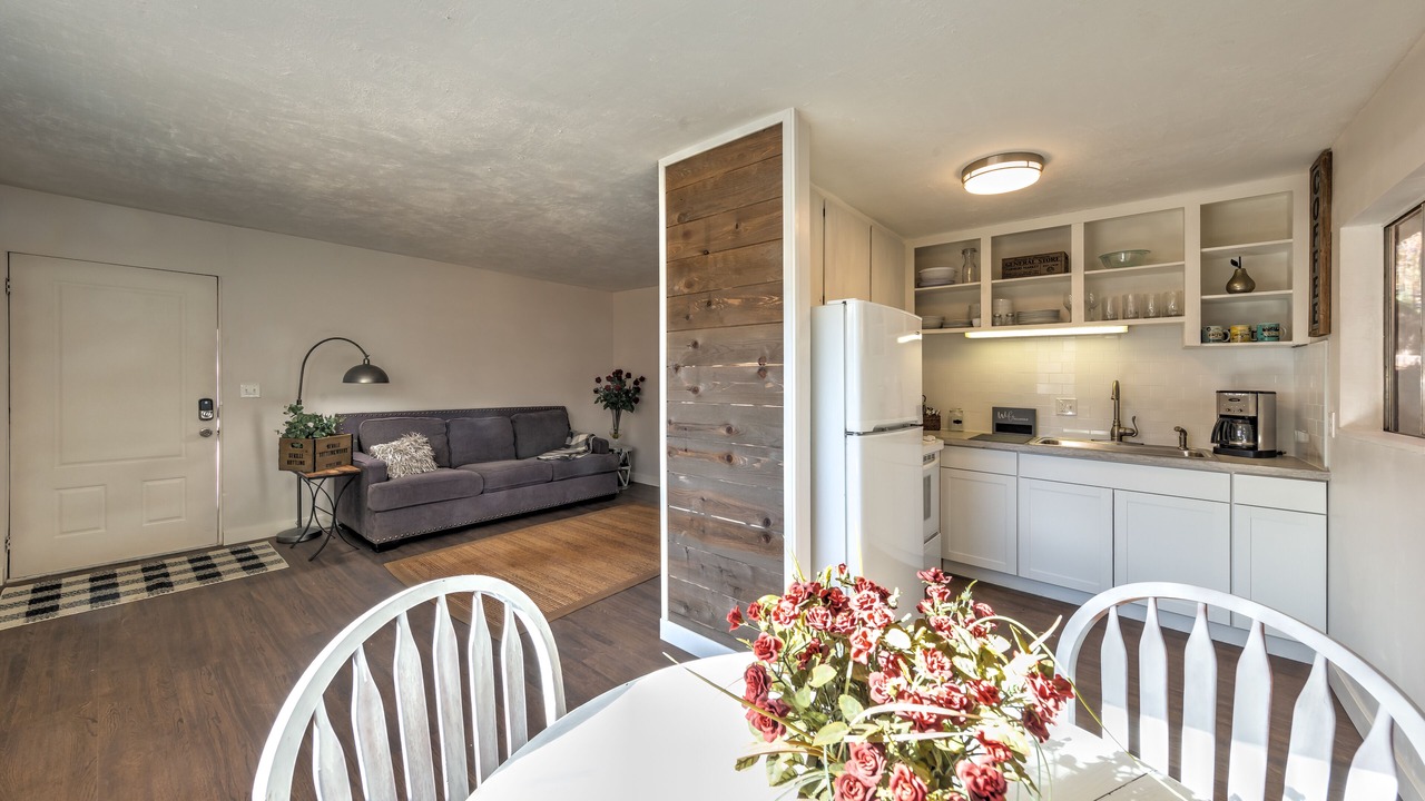 Photo of Livingroom in Caldwell