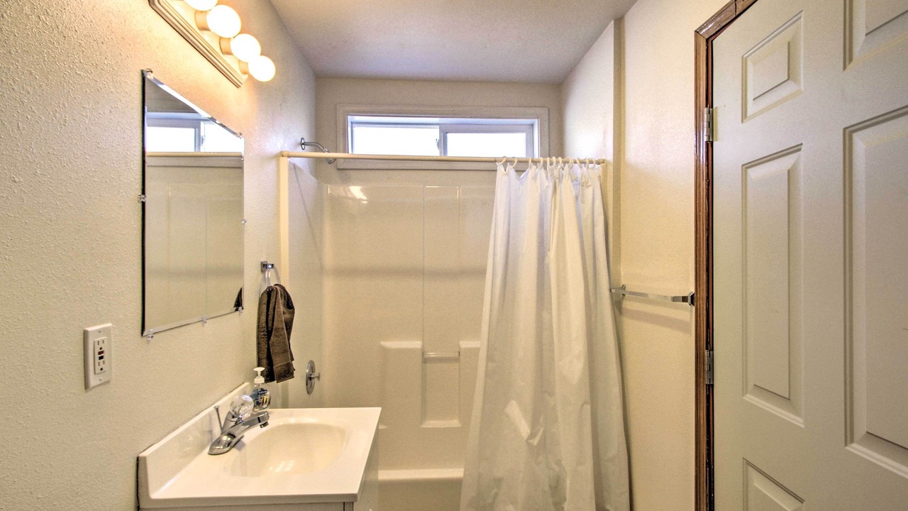 Photo of Bathroom in Eatonville