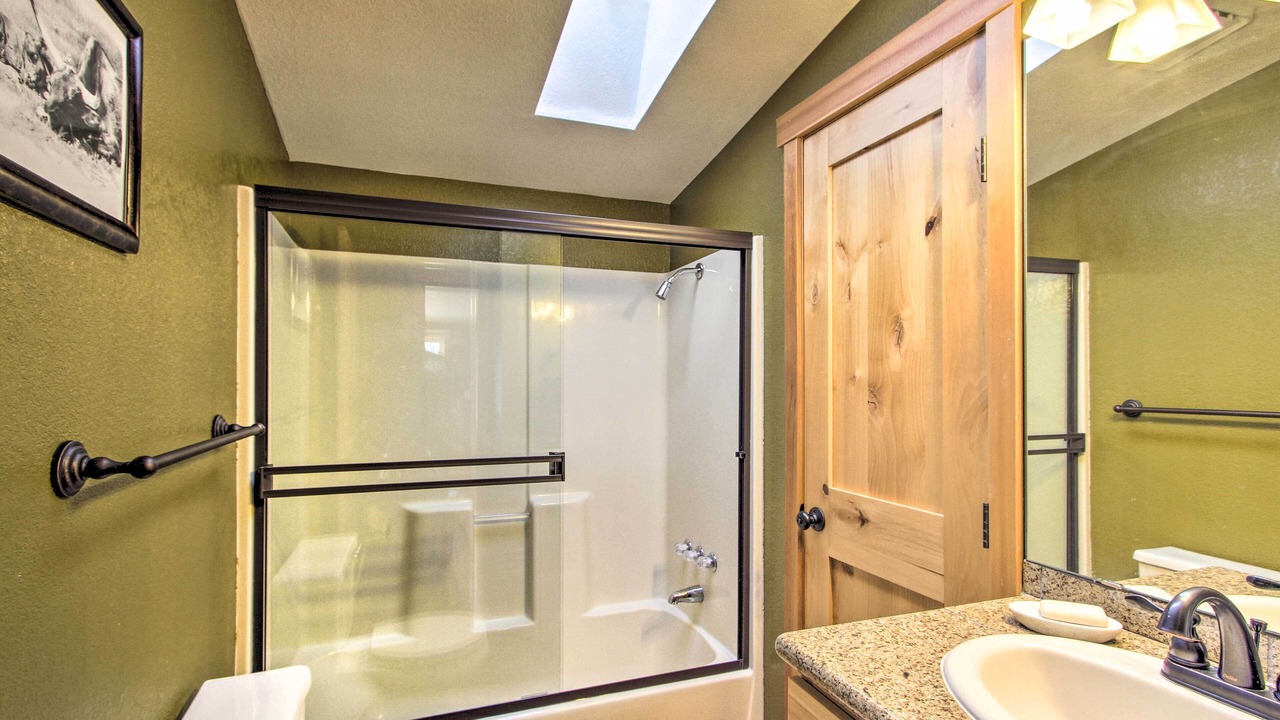 Photo of Bathroom in Eatonville