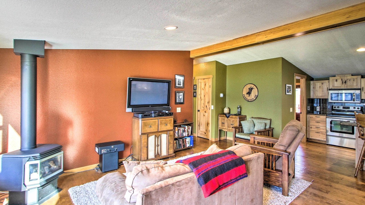 Photo of Livingroom in Eatonville