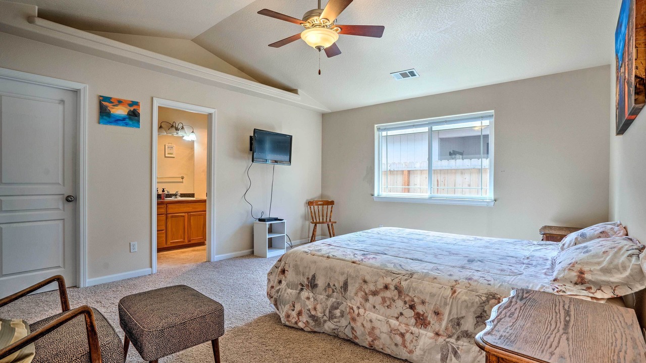 Photo of Bedroom in Grants Pass