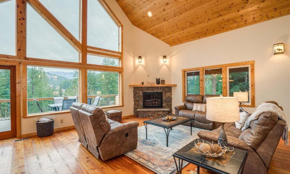 Photo of Livingroom in Leavenworth