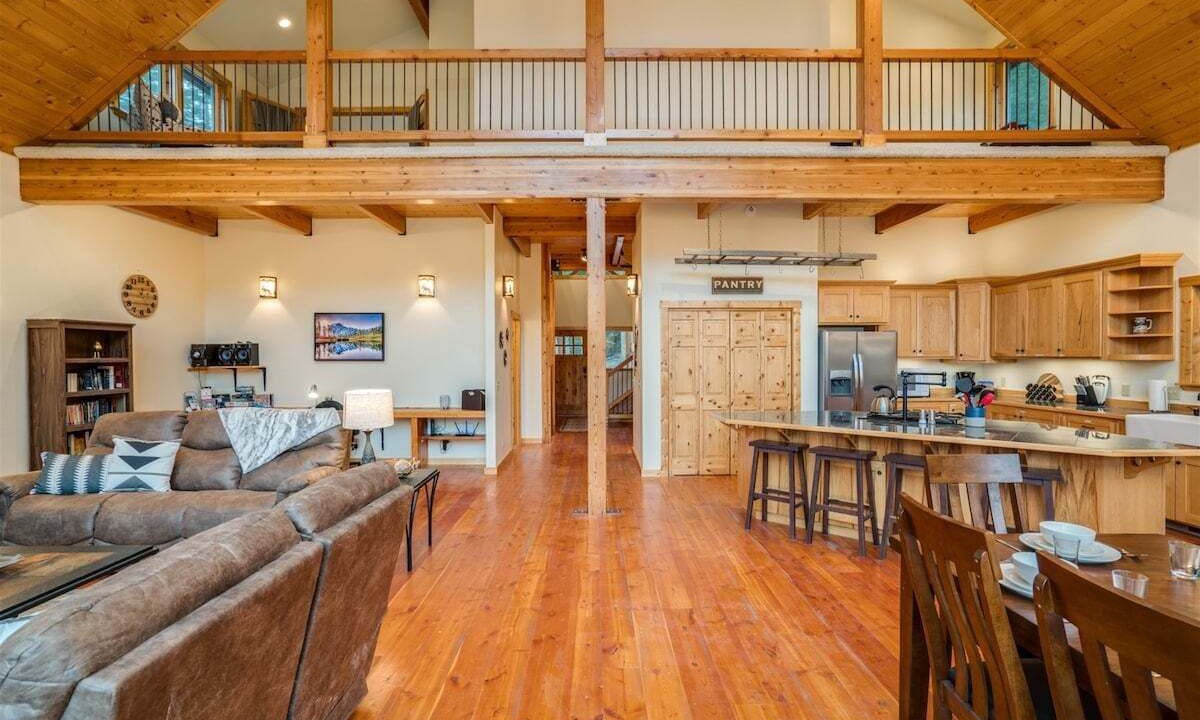 Photo of Livingroom in Leavenworth