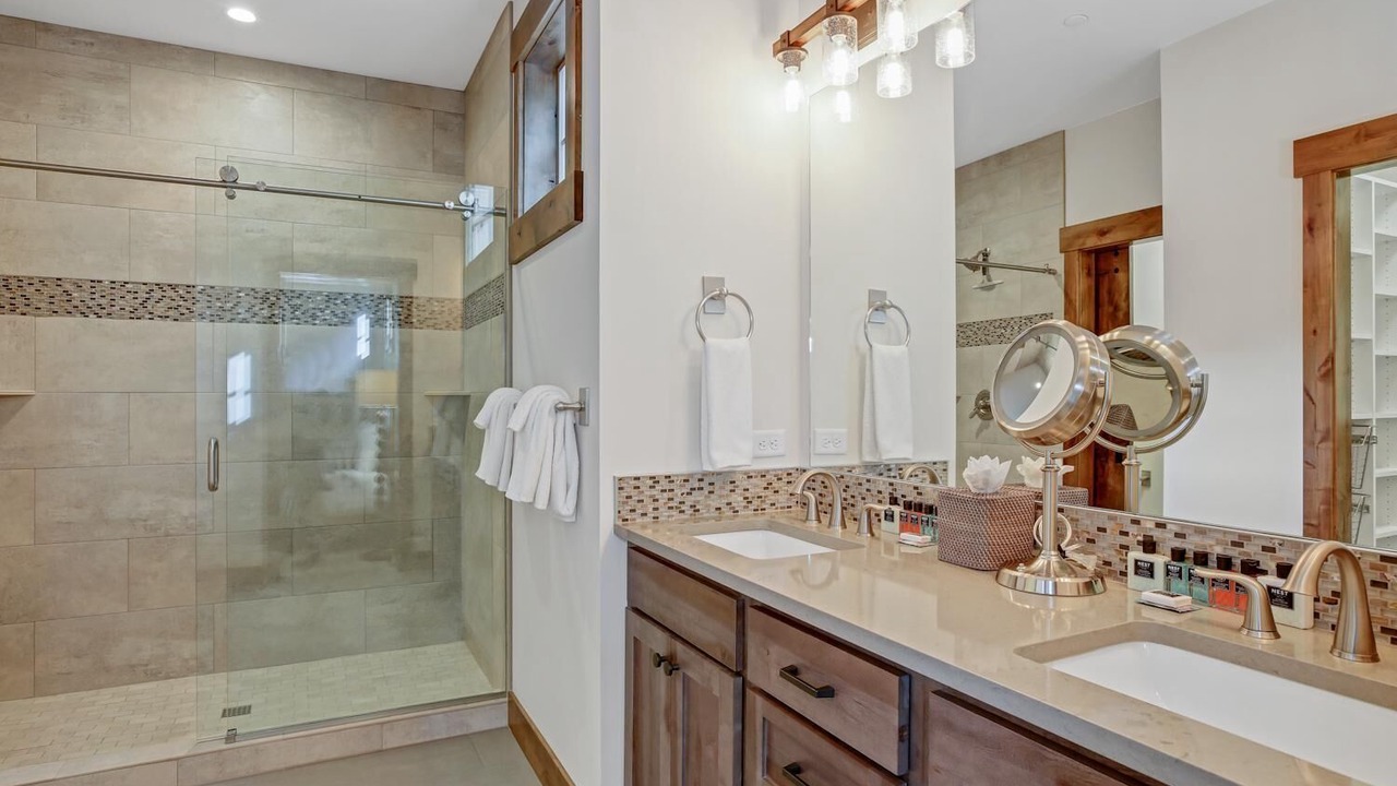 Photo of Bathroom in Cle Elum