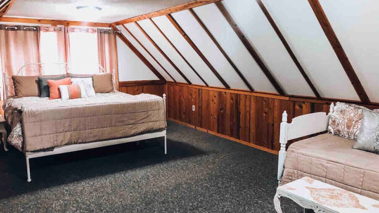 Photo of Bedroom in Palisades