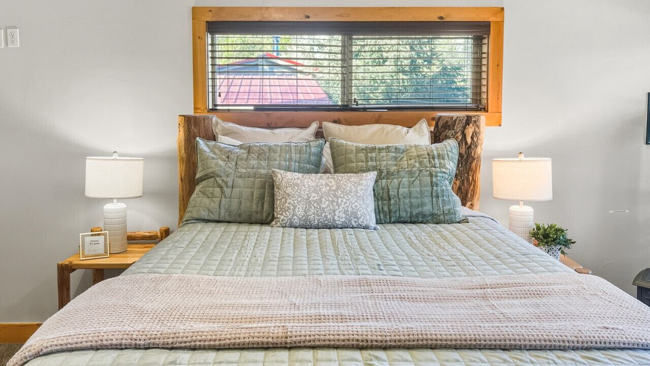 Photo of Bedroom in Donnelly