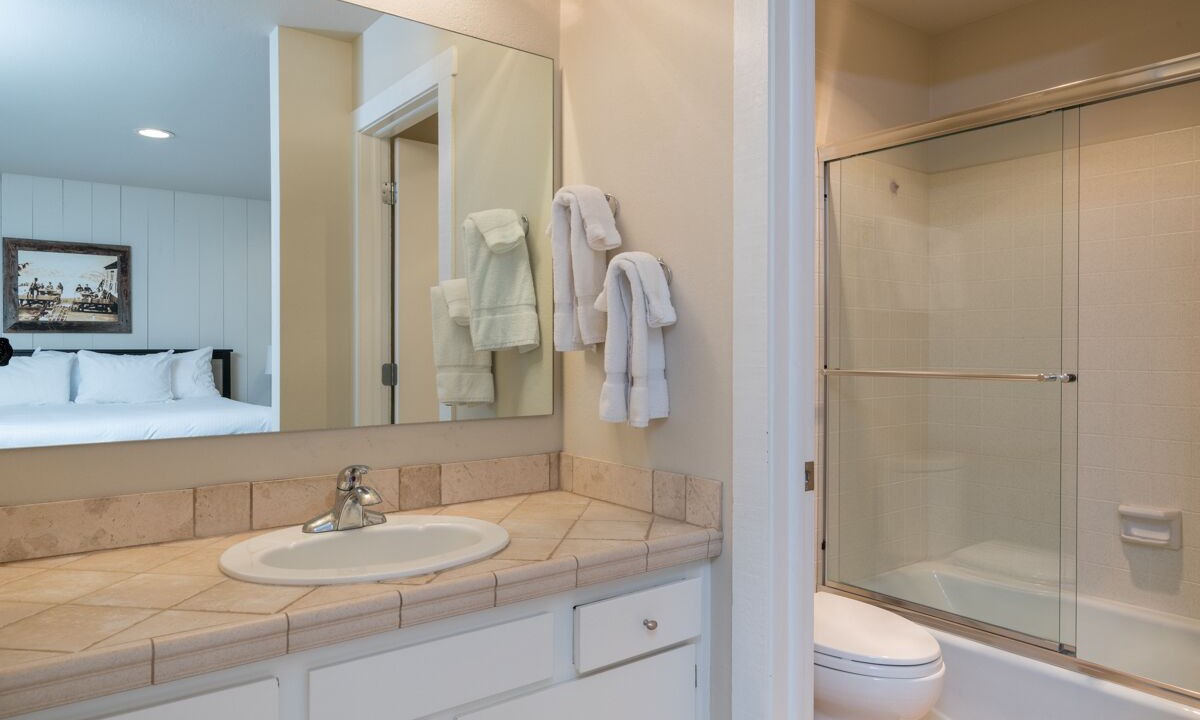 Photo of Bathroom in Elkhorn