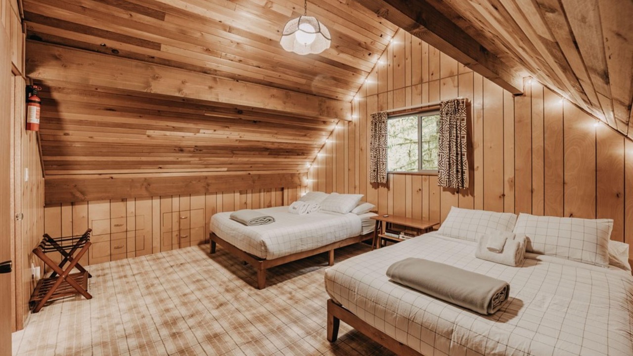 Photo of Bedroom in Glacier