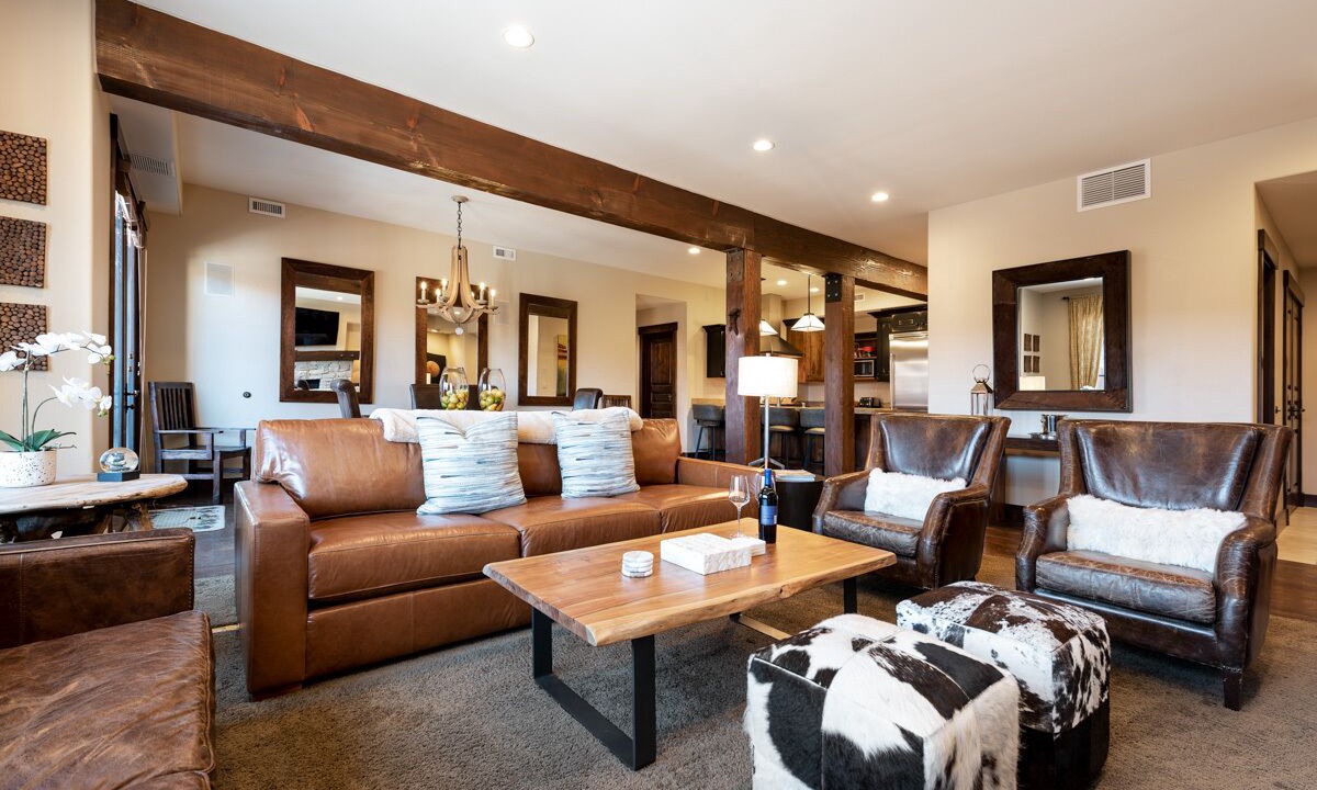 Photo of Livingroom in North Park City