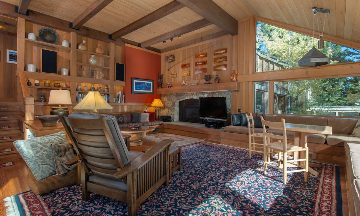 Photo of Livingroom in Teton Village