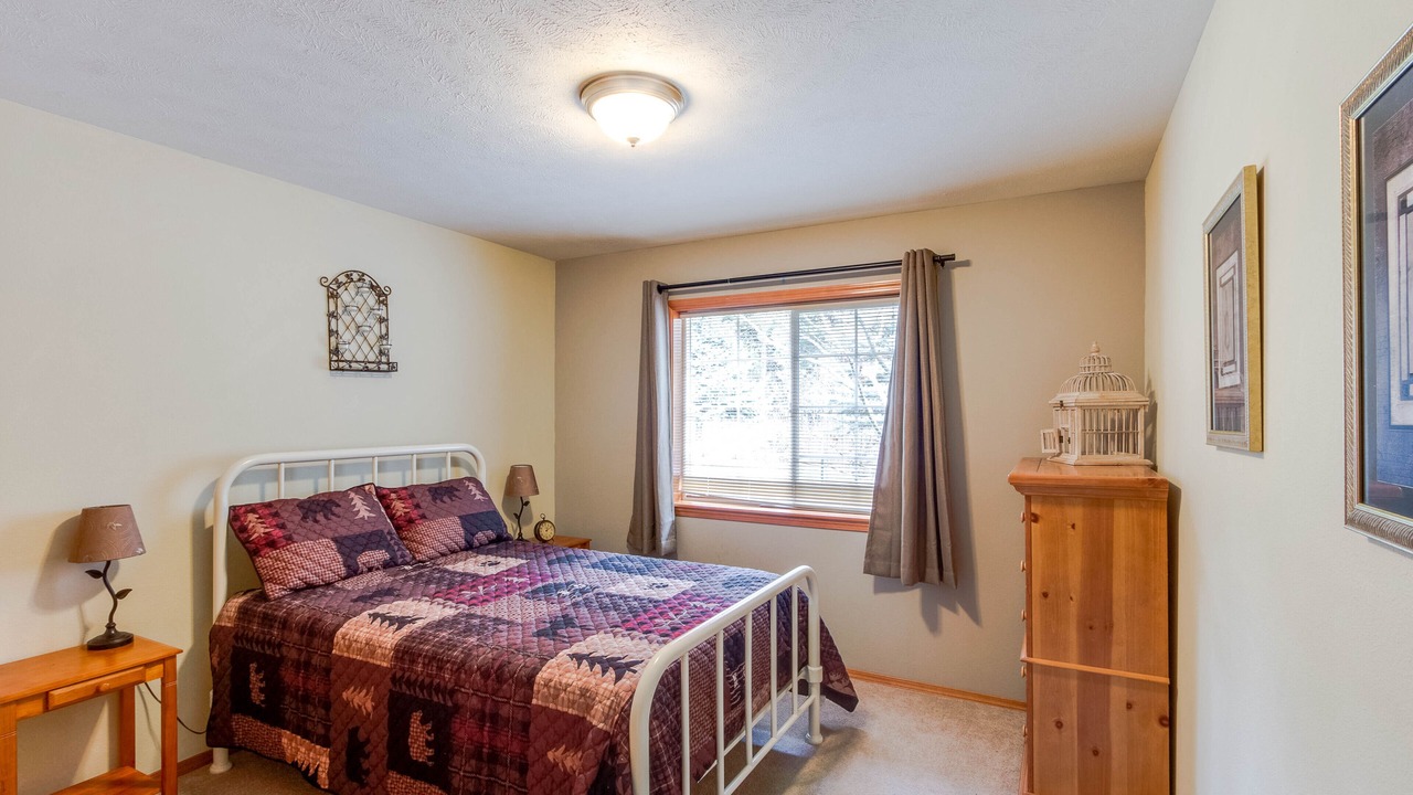 Photo of Bedroom in Rockford Bay