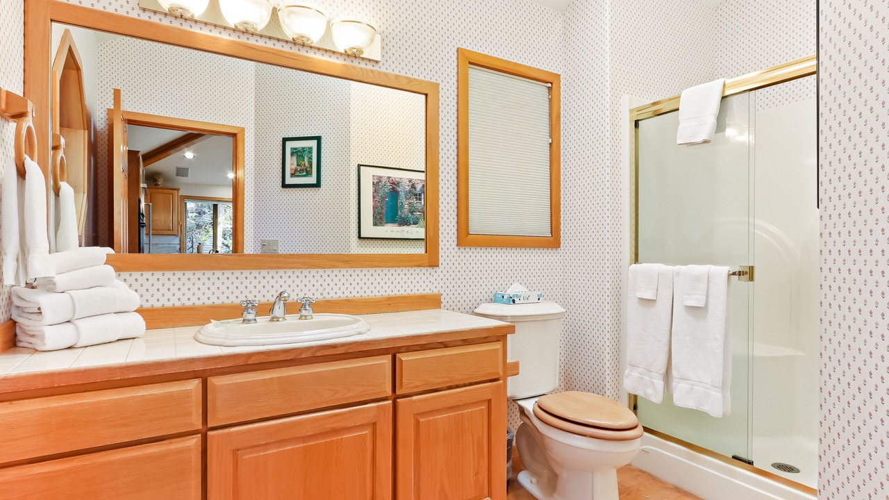 Photo of Bathroom in Sunriver