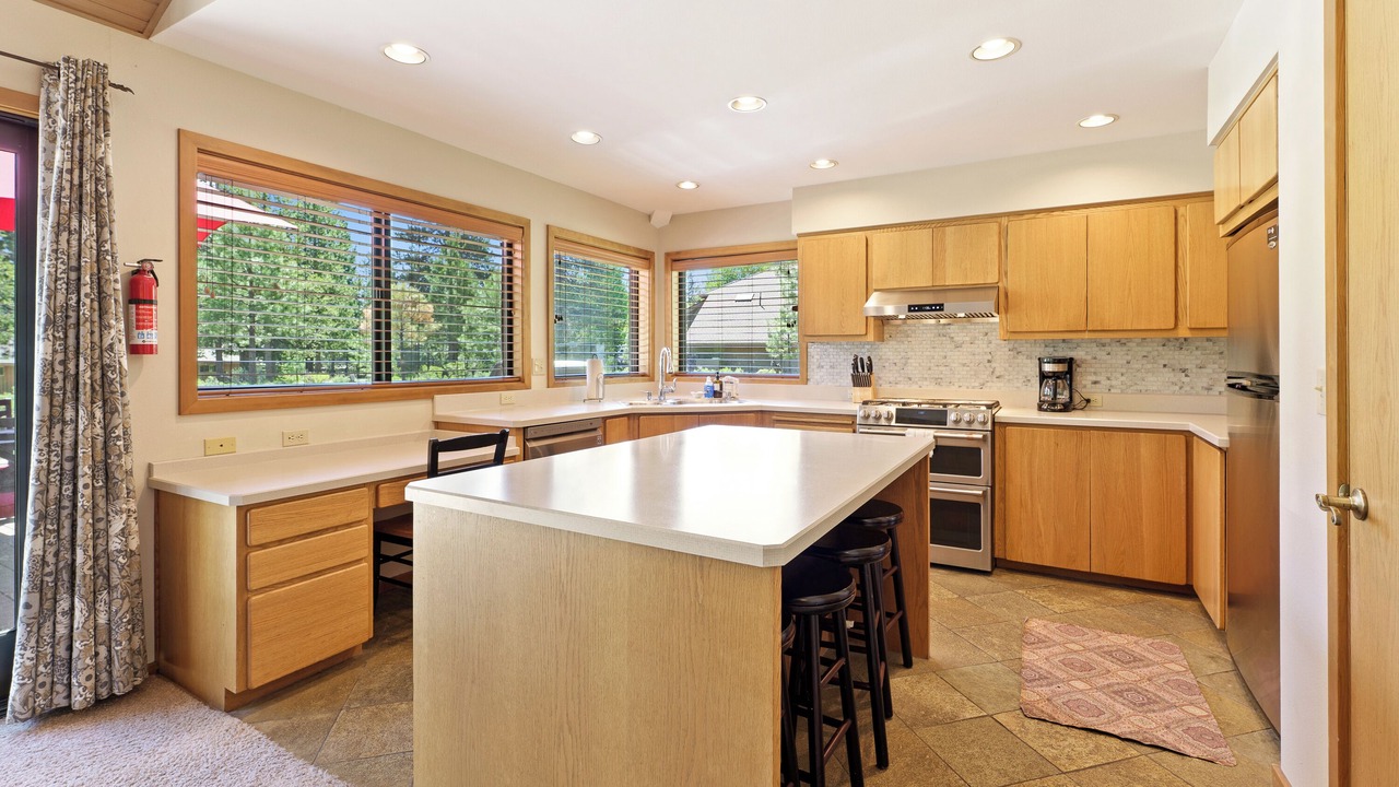 Photo of Kitchen in Sunriver
