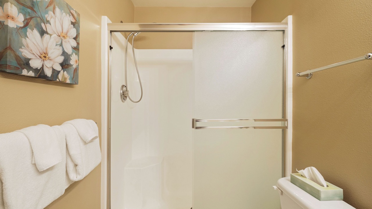 Photo of Bathroom in Awbrey Butte