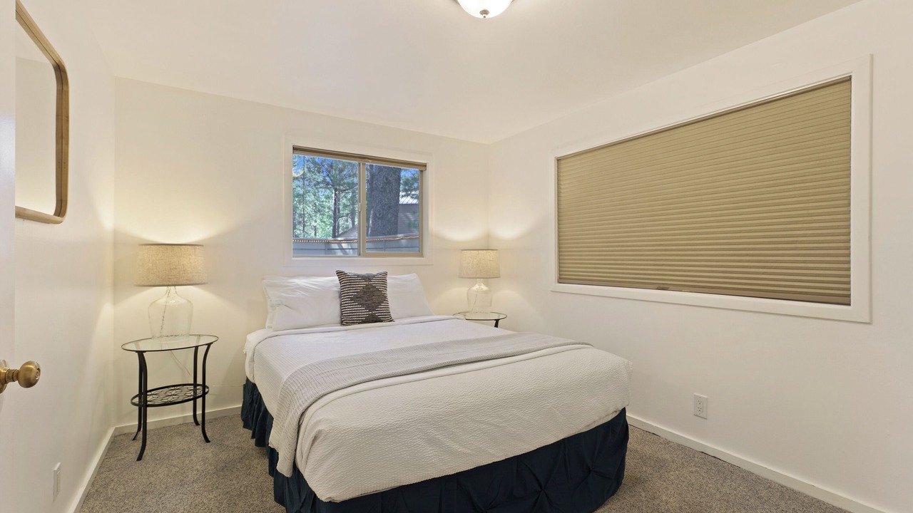 Photo of Bedroom in Overlook Park