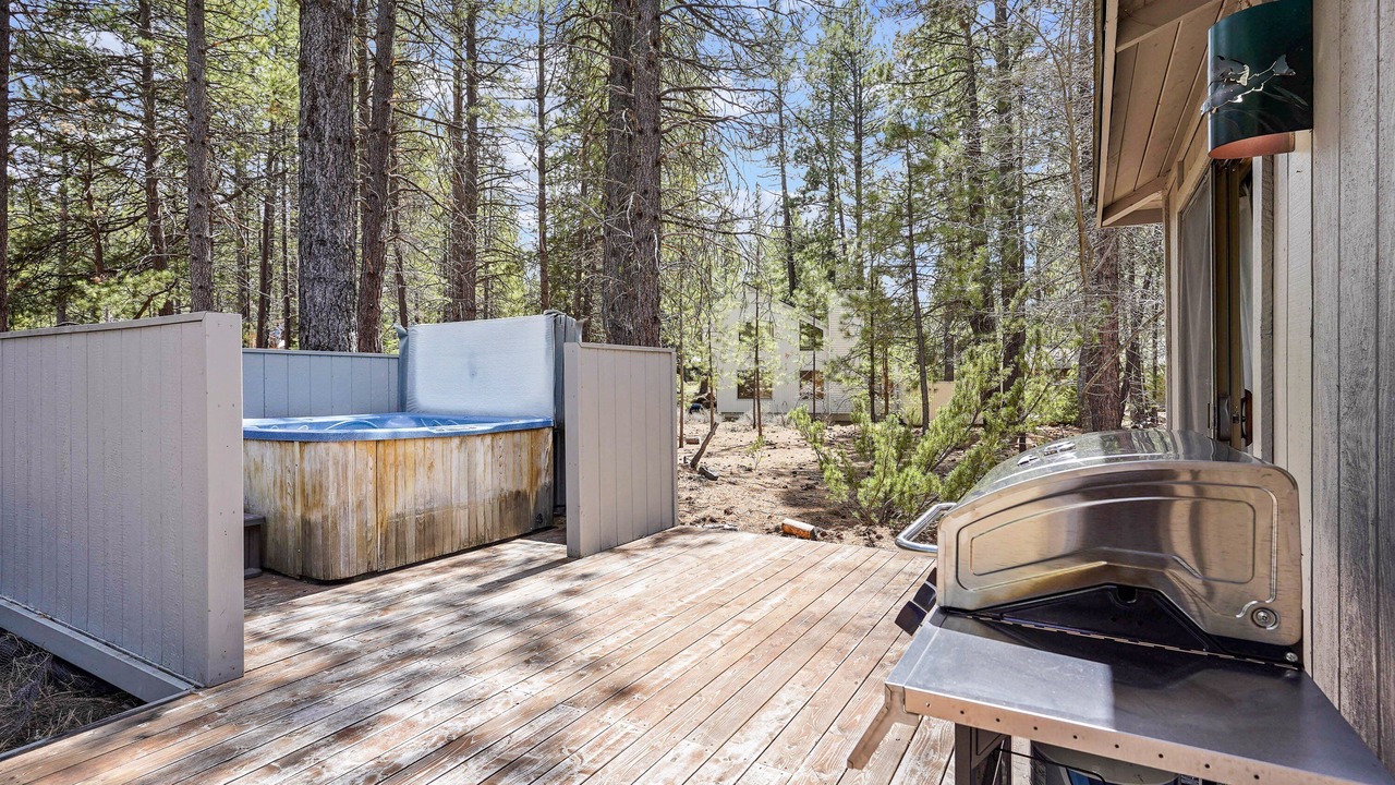 Photo of Patio Balcony in Sunriver