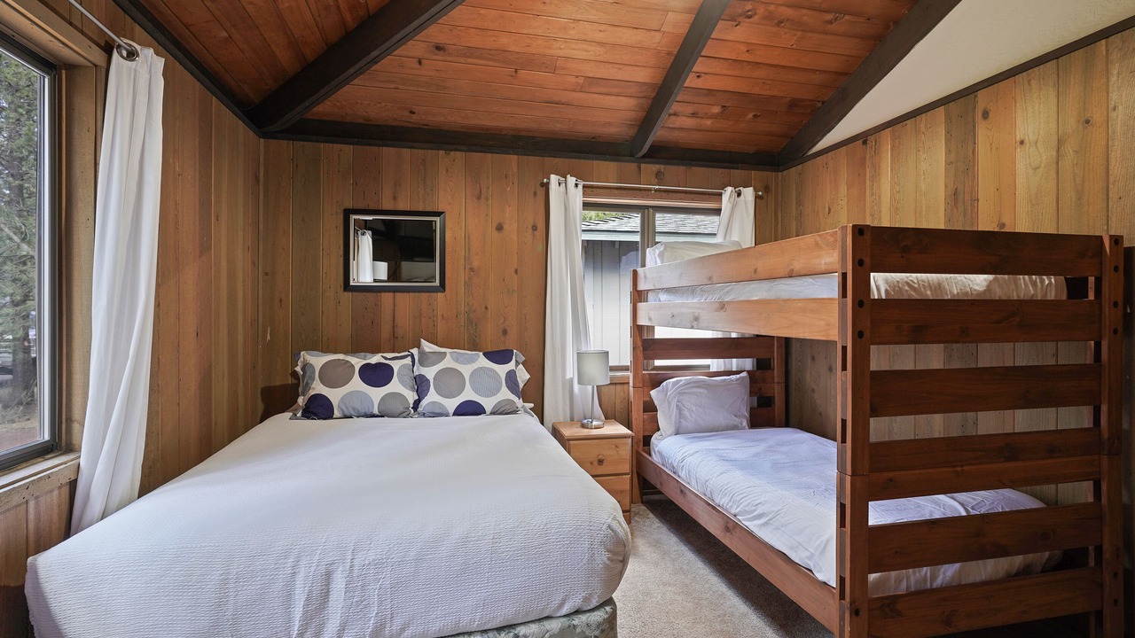 Photo of Bedroom in Sunriver