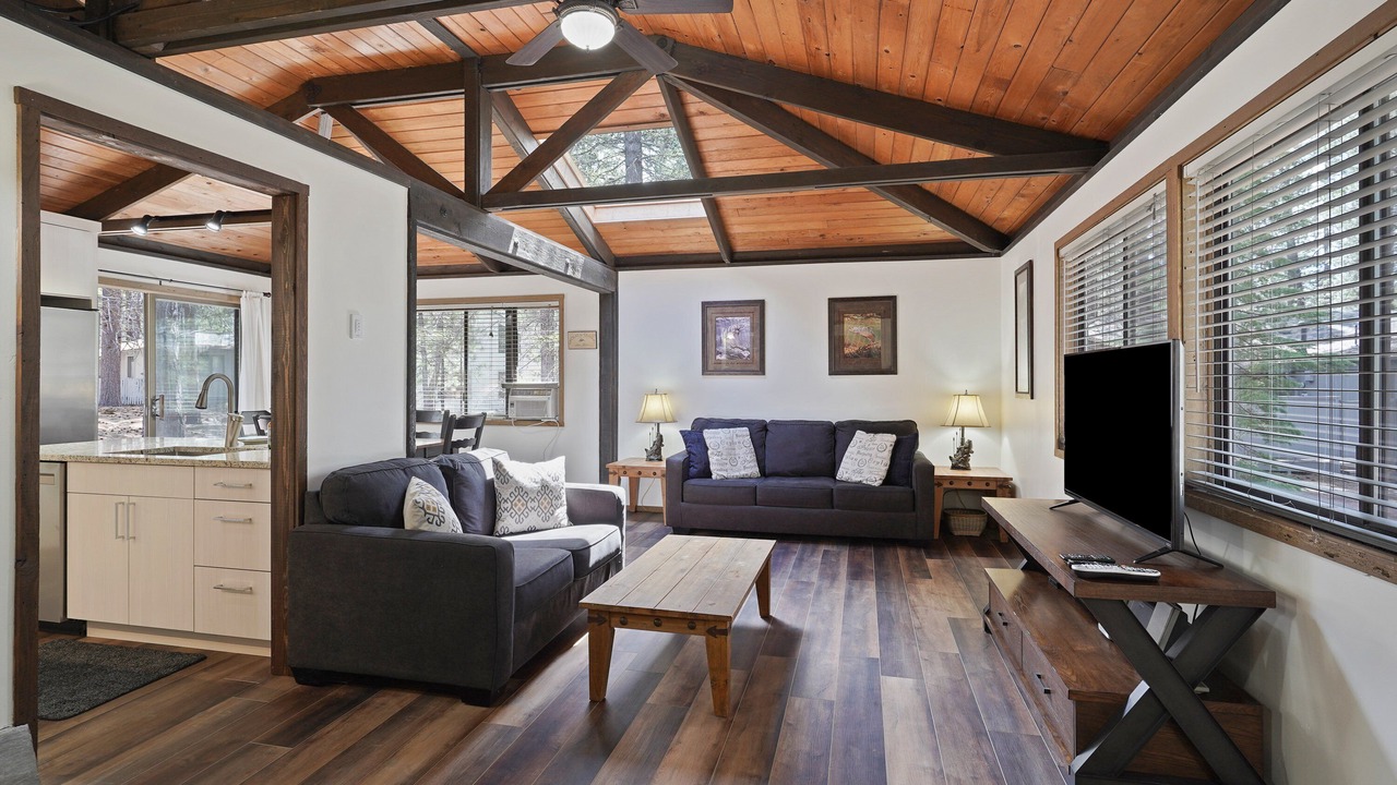 Photo of Livingroom in Sunriver