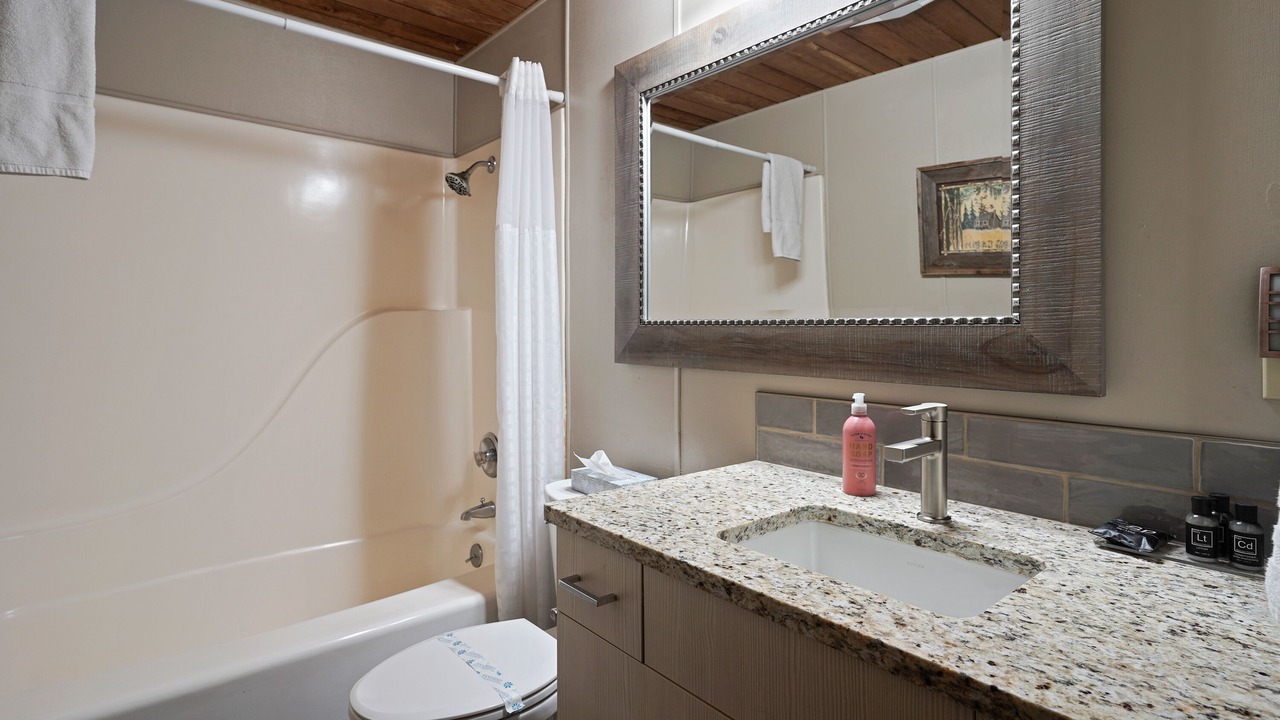 Photo of Bathroom in Sunriver