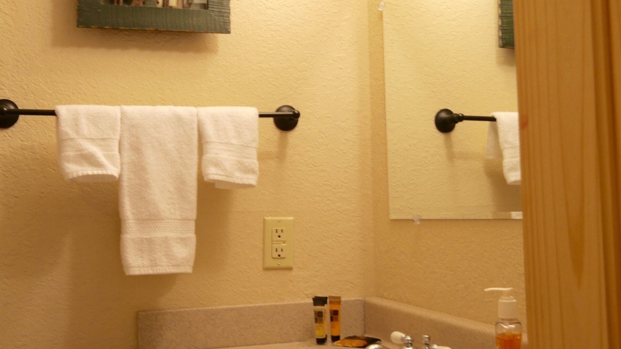 Photo of Bathroom in Overlook Park