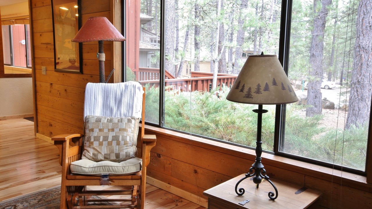 Photo of Livingroom in Overlook Park