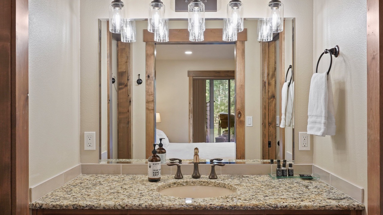 Photo of Bathroom in Sunriver