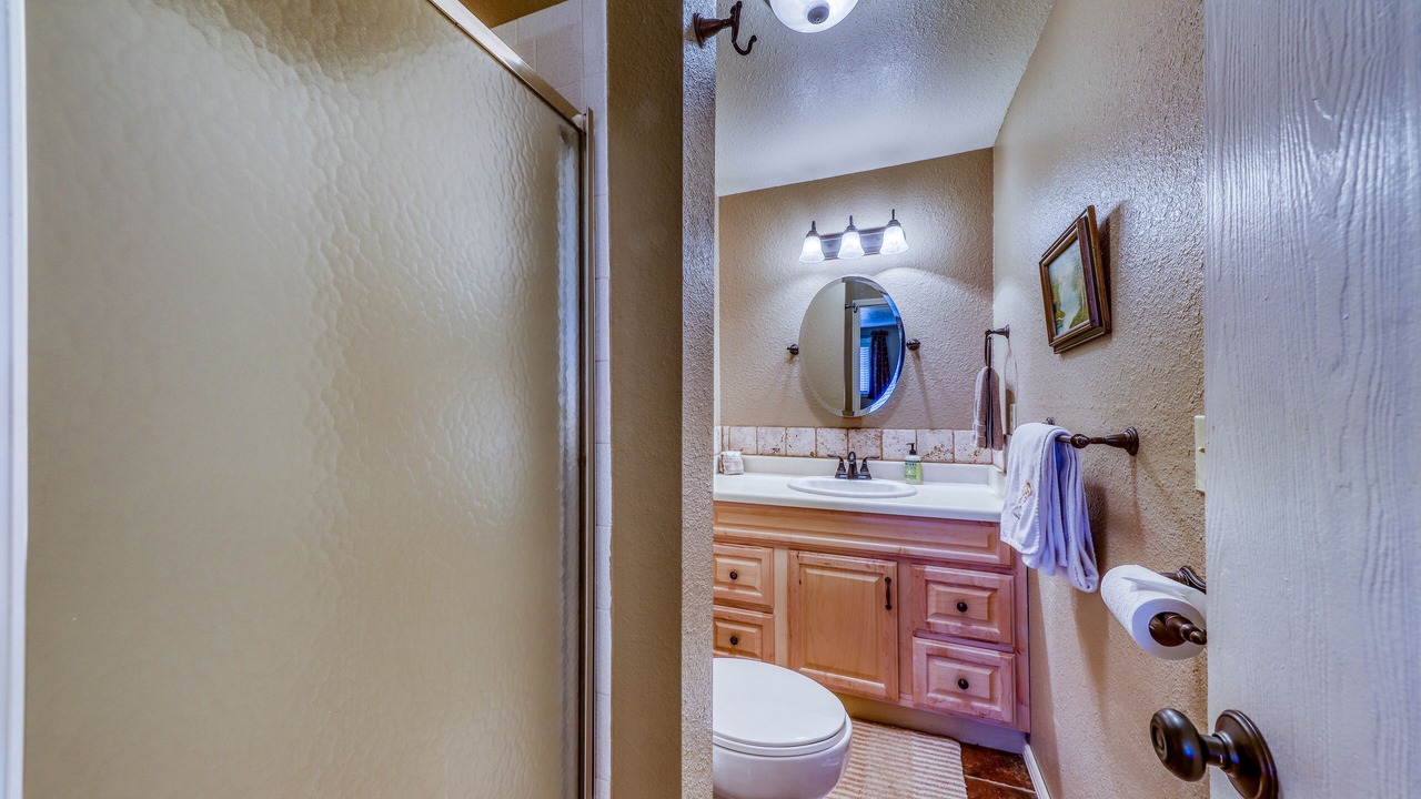 Photo of Bathroom in Cascade