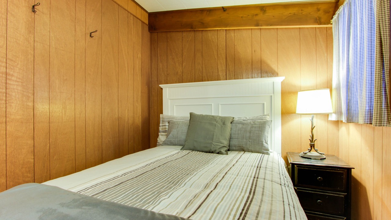 Photo of Bedroom in Worley