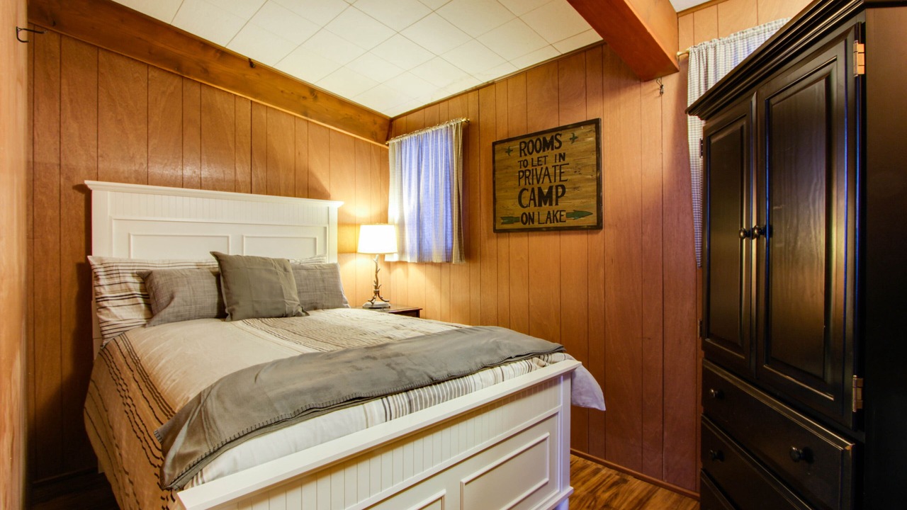 Photo of Bedroom in Worley