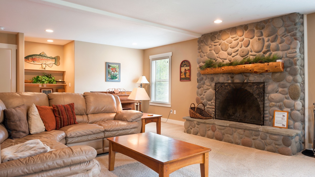 Photo of Livingroom in Sunriver